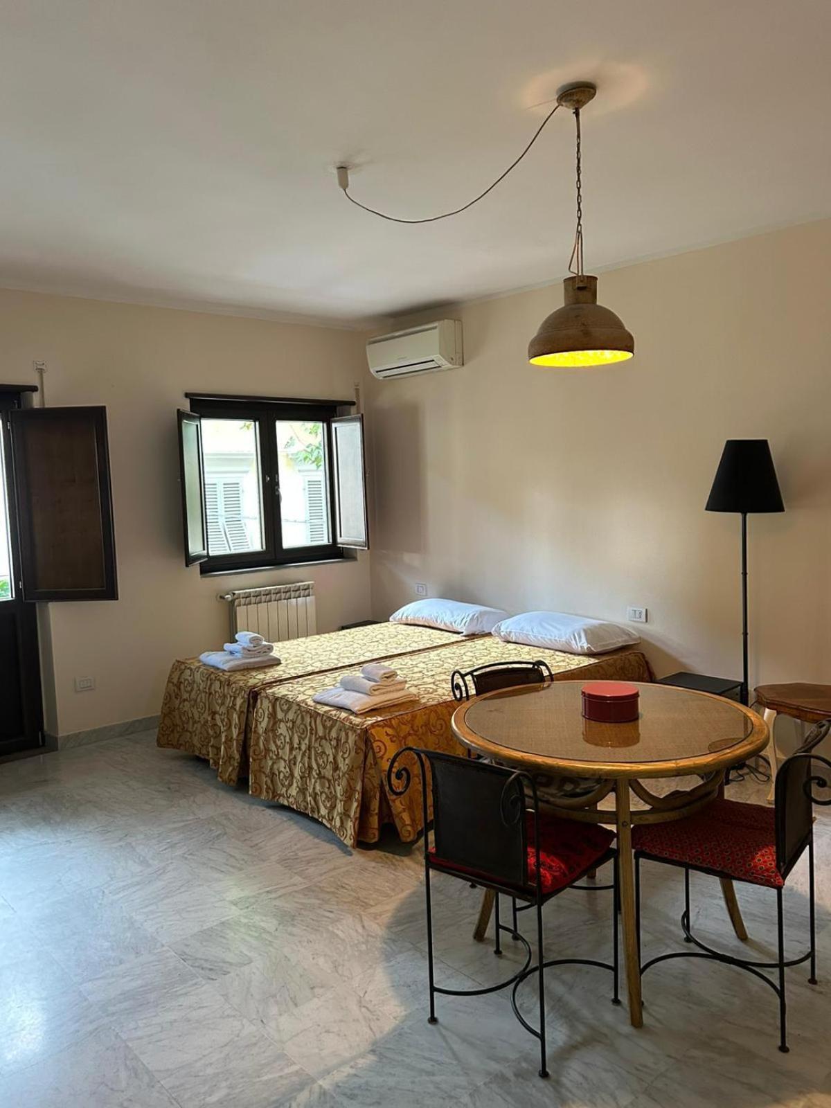Bocca'S Apartment 8 Florence Exterior photo